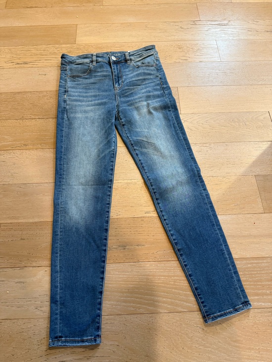 American Eagle Outfitters Denim - NWT American Eagle Outfitters Women’s Skinny Jeggings Jeans in Medium Blue